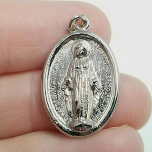Vintage Religious Medallion Pendant Charm, Silver Tone Oval, Virgin Mary, Estate